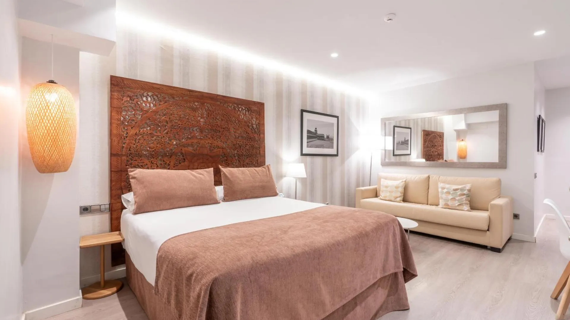 Serennia Fira Gran Via Exclusive Rooms L'Hospitalet de Llobregat 2*,  Espagne