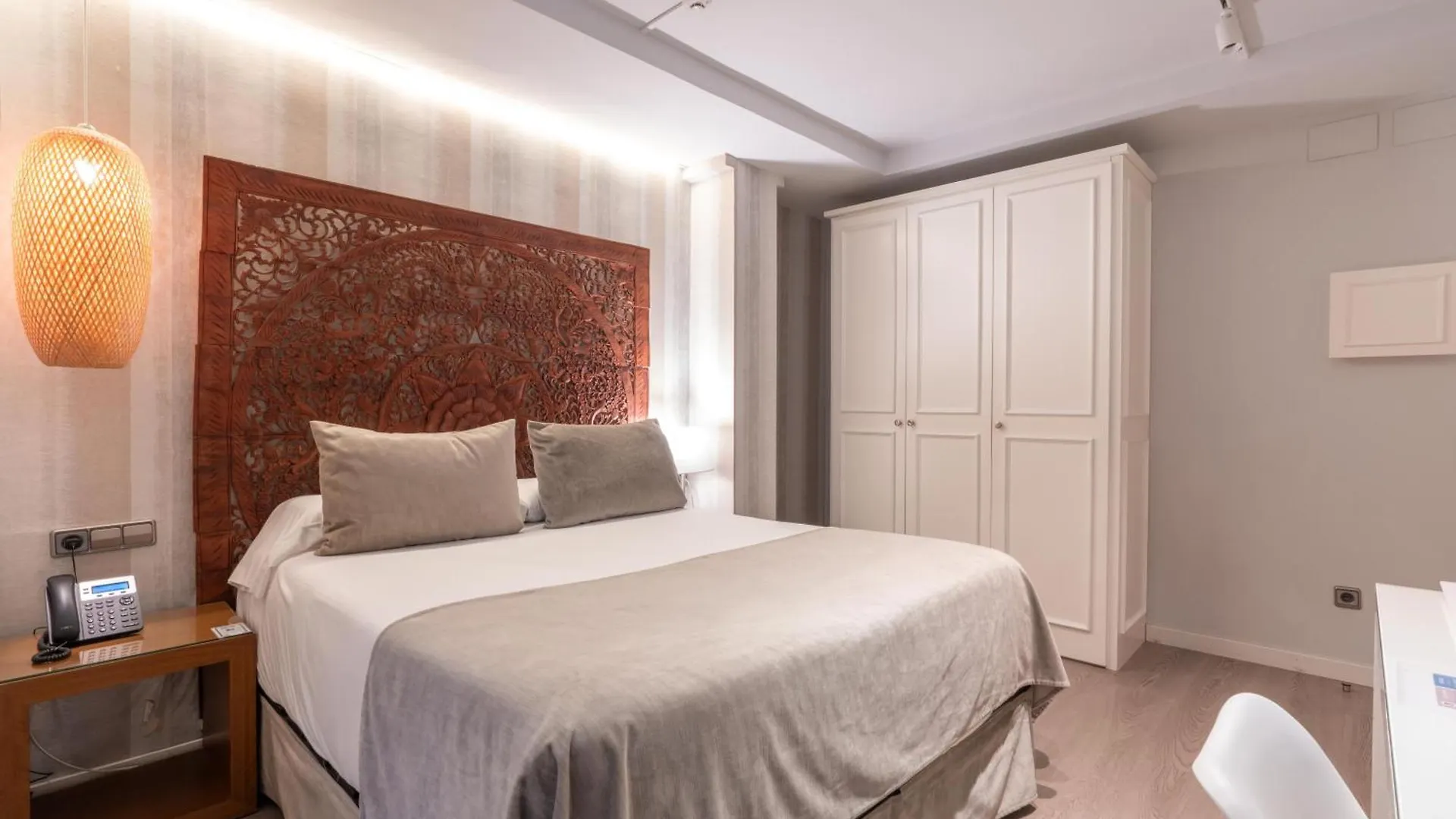 Serennia Fira Gran Via Exclusive Rooms Оспиталет-де-Льобрегат Испания
