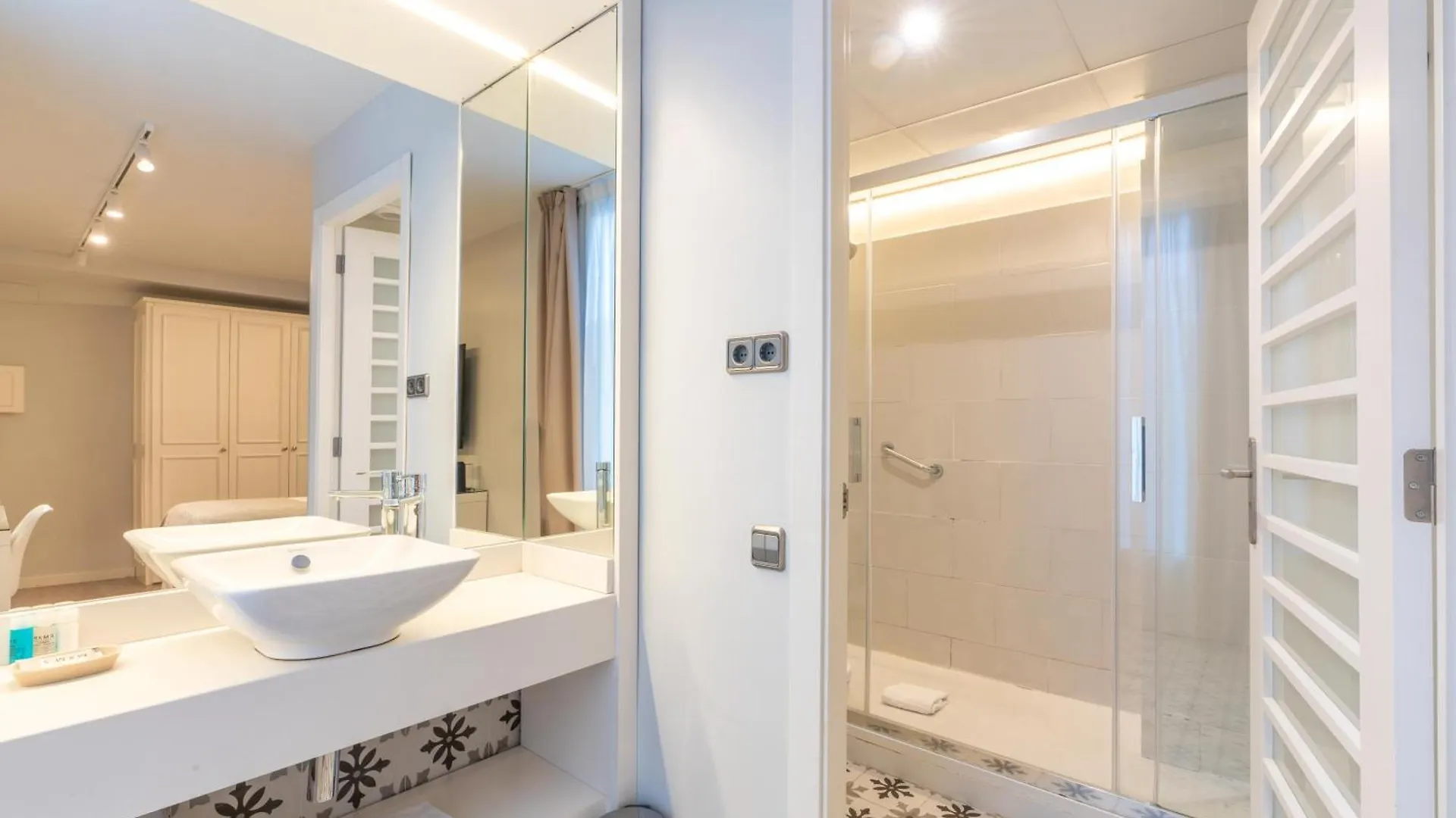 Serennia Fira Gran Via Exclusive Rooms Οσπιταλέτ ντε Λιοβρεγάτ Ισπανία